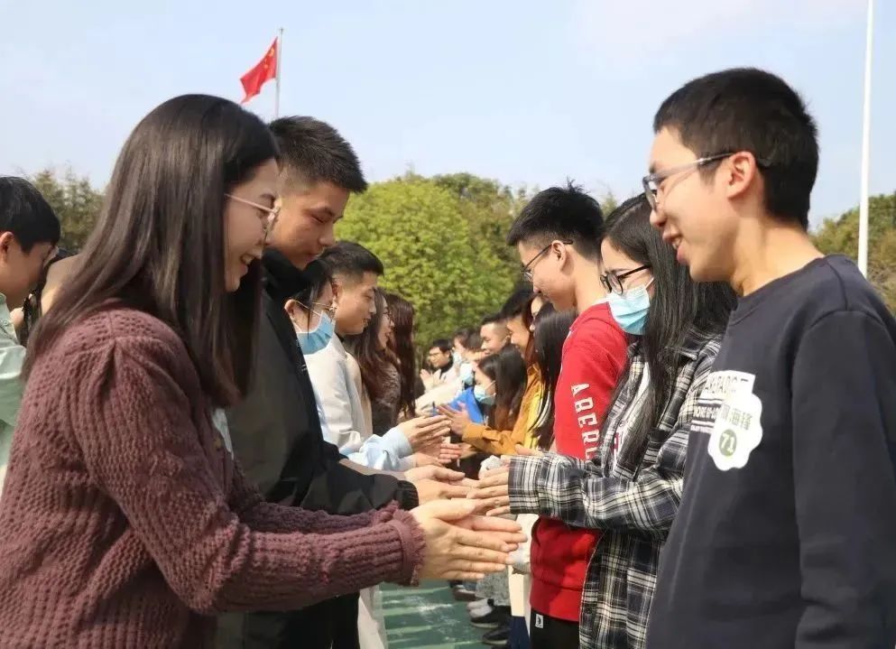 春意萌芽 “警”上添花——阳江下载365app_365bet正网娱乐_365注册后怎么注销开展青年交流活动